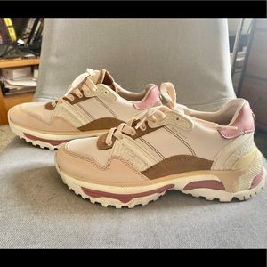 Coach C143 women’s chunky sneakers 7.5 blush pink